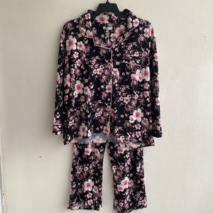 Body Touch Women Pajamas Set